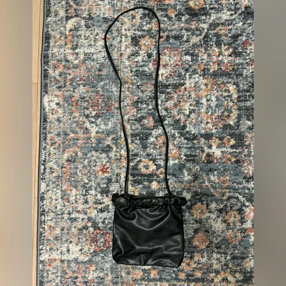 Tracee Ellis Ross for JCPenney handbag - Picture 3 of 5